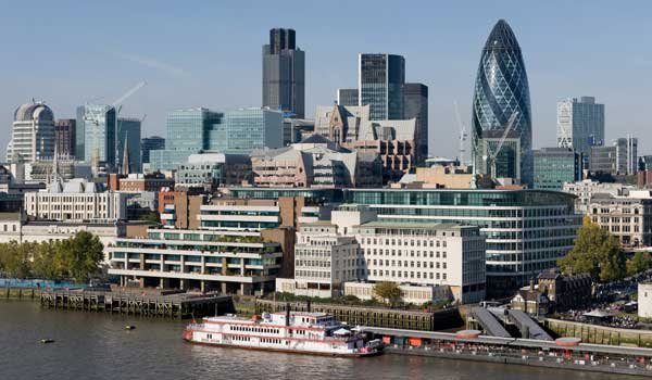 As 7 melhores cidades do mundo para quem quer estudar Negócios