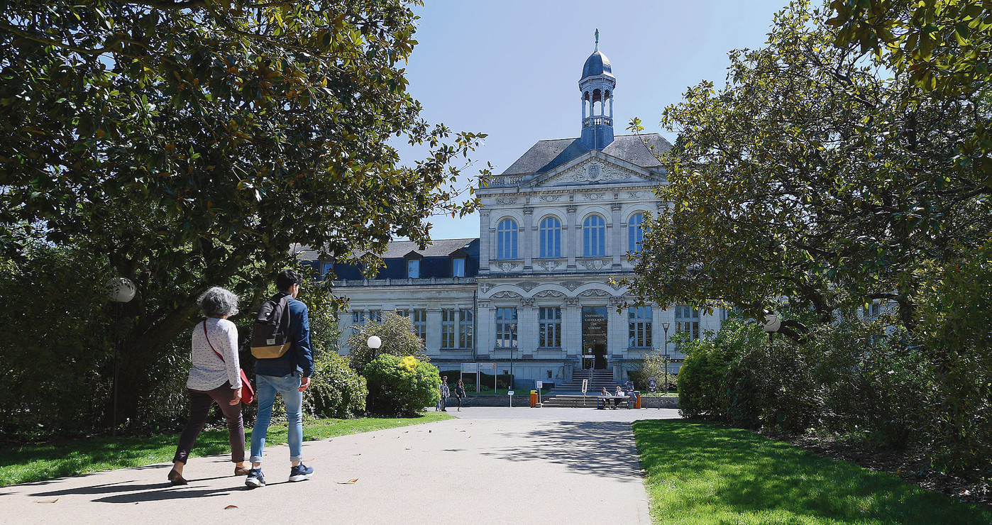  Charla Informativa sobre estudios superiores y cursos de Francés en Angers, Francia