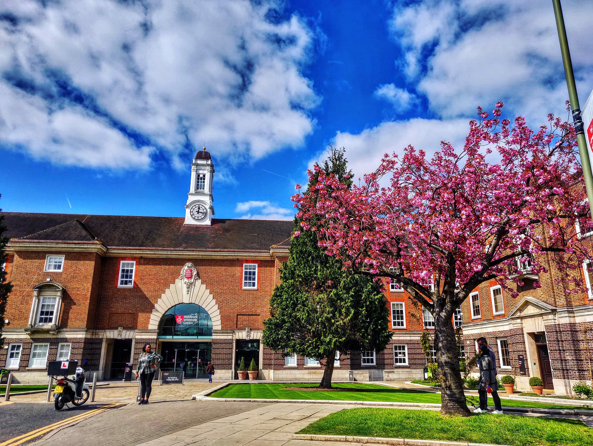 University month. Middlesex University. Middlesex город. Harrow Middlesex графство. Middlesex University London.