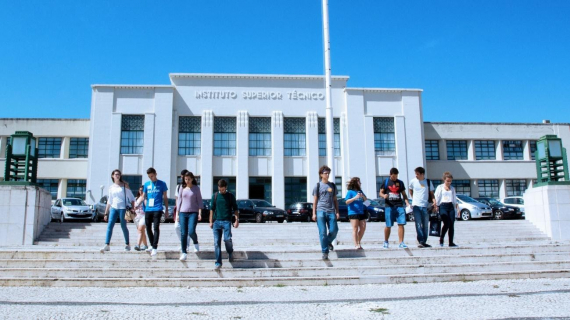 Saiba mais sobre as oportunidades de estudo na capital portuguesa