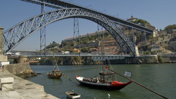 5 pontos turísticos de Porto que não podem faltar no seu roteiro
