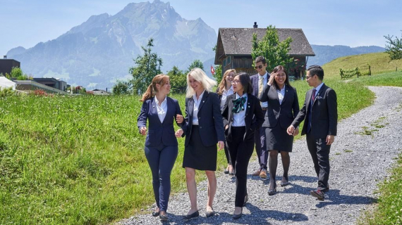 Prepárate para una carrera exitosa en la industria hotelera en Suiza.